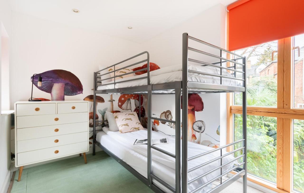 Вилла The Glasshouse Escape - 5Bdr Jewel Оксфорд Экстерьер фото