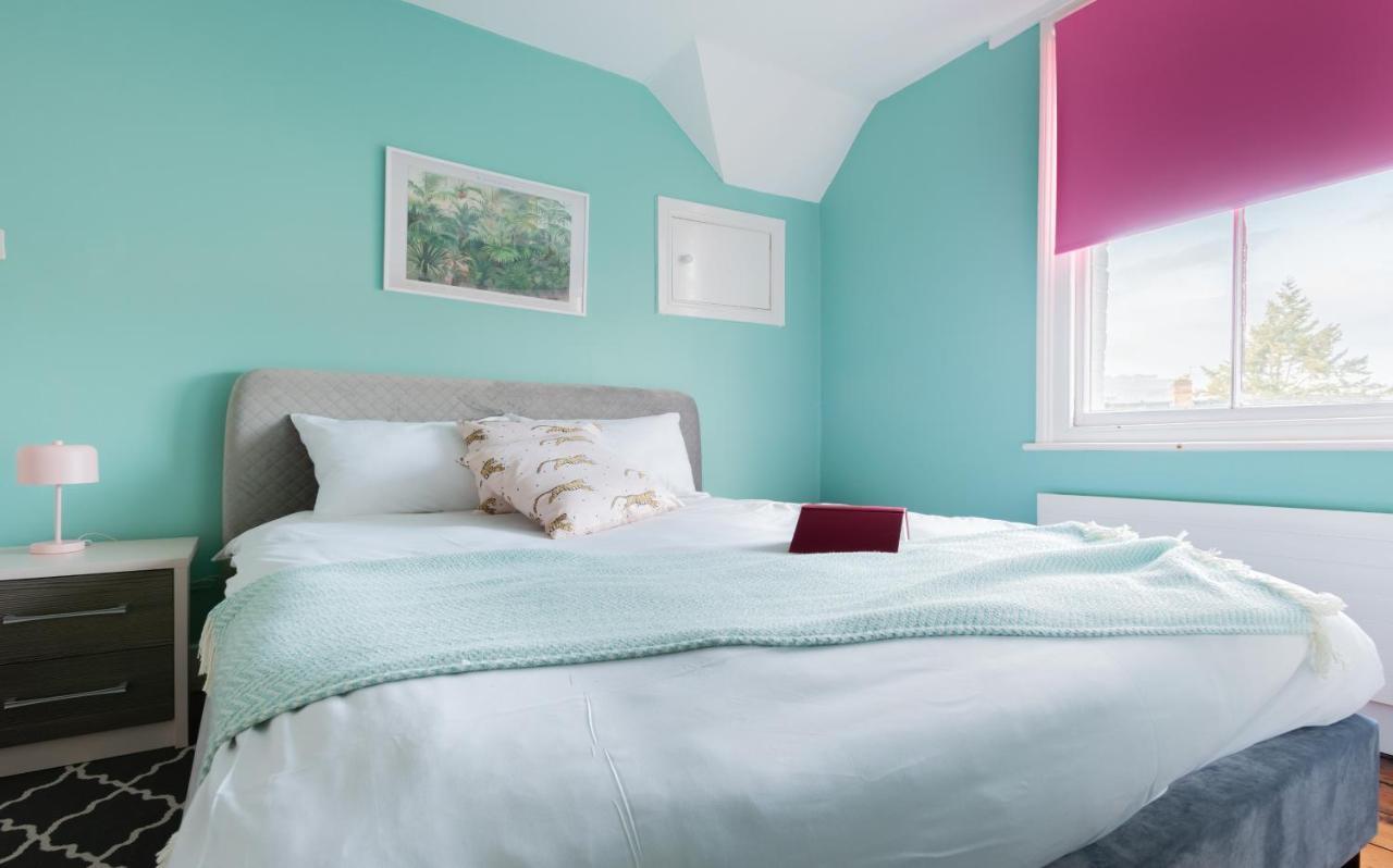 Вилла The Glasshouse Escape - 5Bdr Jewel Оксфорд Экстерьер фото